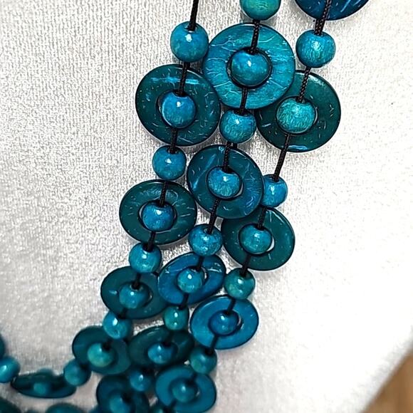 Bohemian Style Multi-layer Wooden Bead Pendant Coconut Shell Handmade Necklace - Picture 3 of 5